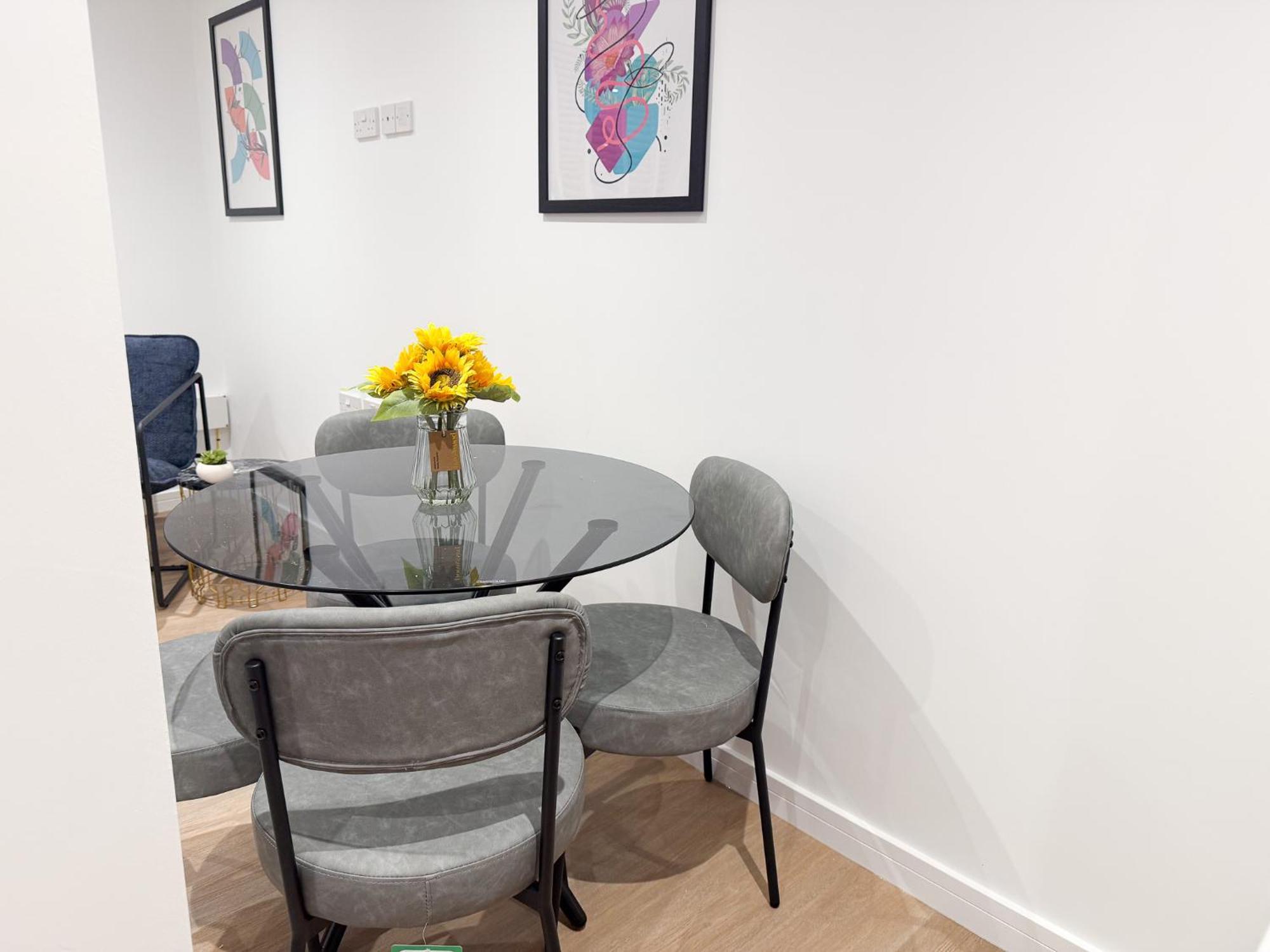 Appartamento Spacious Modern 1 Bed In - Perfect For Contractors & Professionals - Free Parking - Wifi - Fully Equipped Kitchen - Smart Tv Ideal For Work And Long Projects