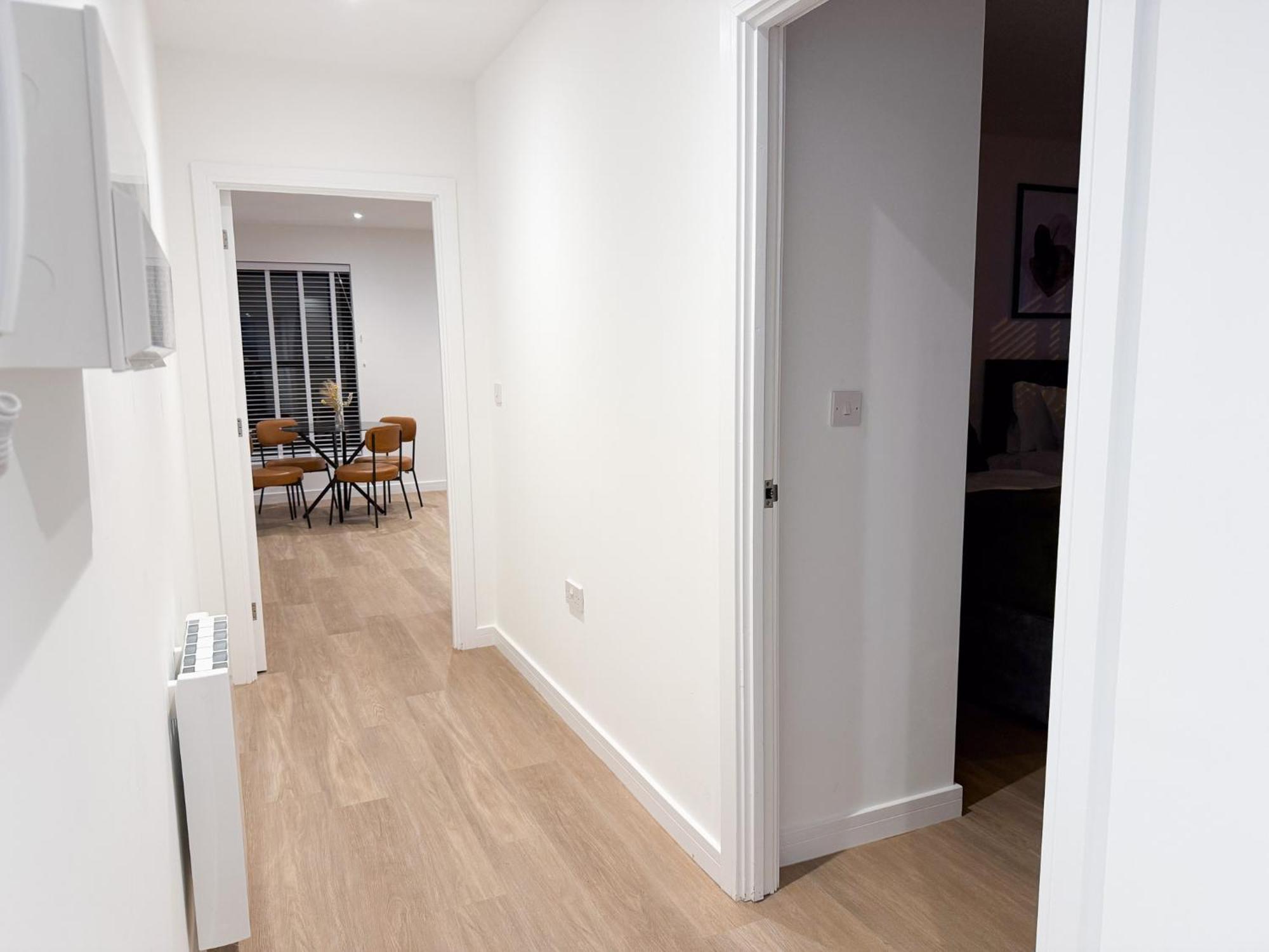 Spacious Modern 1 Bed In - Perfect For Contractors & Professionals - Free Parking - Wifi - Fully Equipped Kitchen - Smart Tv Ideal For Work And Long Projects * Saint Neots